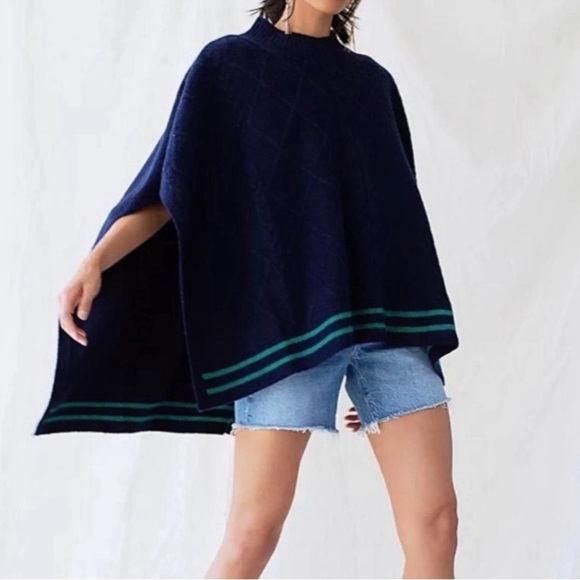 NWOT FREE PEOPLE Harbour Stripe Cable Poncho in Navy and Green One Size - Picture 2 of 8